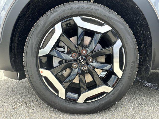 used 2023 Kia Sorento car, priced at $25,876