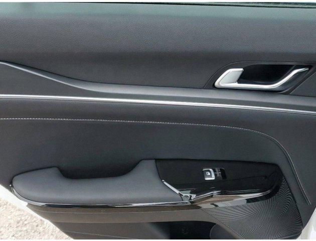 new 2025 Kia K5 car, priced at $29,965
