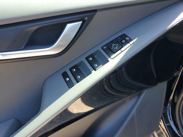 new 2025 Kia Niro car, priced at $31,446