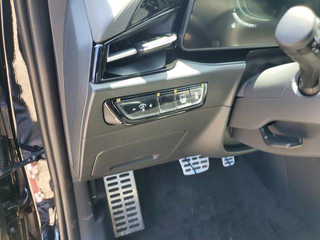 new 2025 Kia Niro car, priced at $31,446
