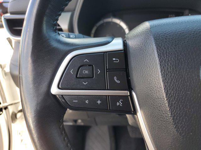 used 2023 Toyota Highlander car, priced at $31,495