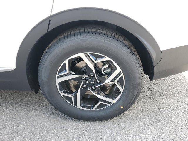 new 2025 Kia Sportage car, priced at $25,305