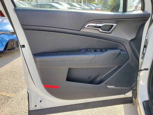 new 2025 Kia Sportage car, priced at $25,305