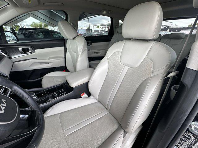 used 2023 Kia Sorento car, priced at $24,214