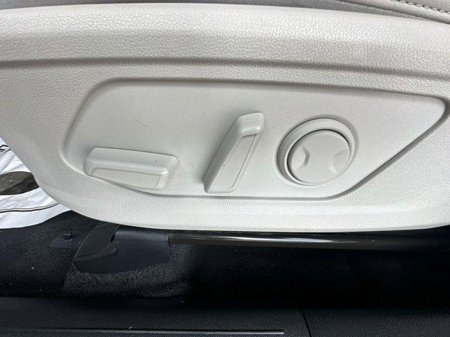 used 2023 Kia Sorento car, priced at $24,214