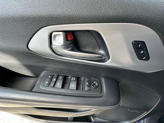 used 2019 Chrysler Pacifica Hybrid car, priced at $19,199