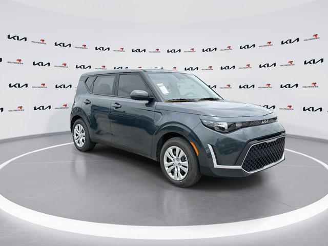 new 2025 Kia Soul car, priced at $19,348