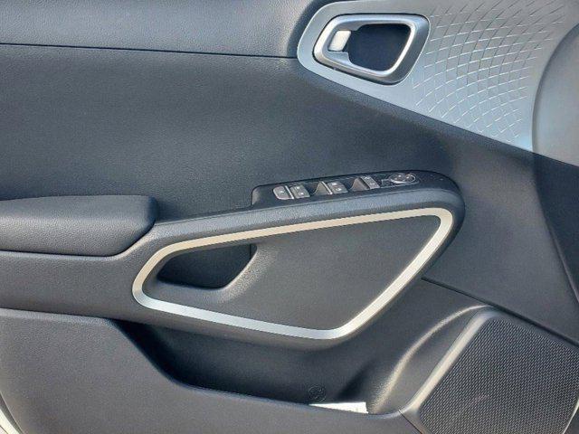 new 2025 Kia Soul car, priced at $19,554