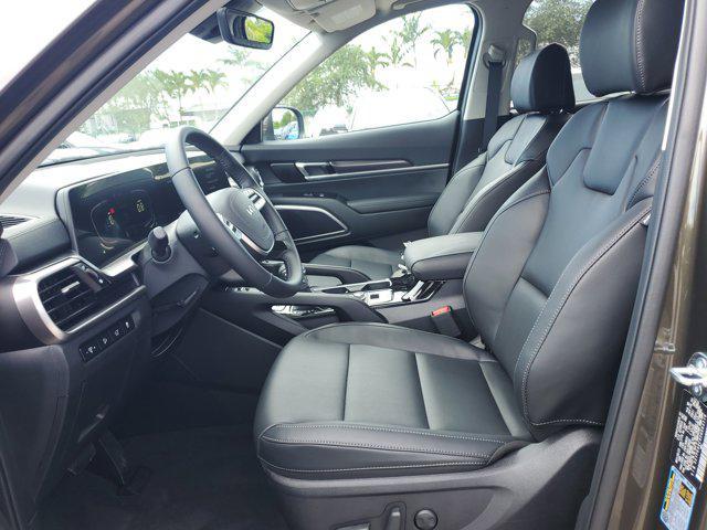 new 2025 Kia Telluride car, priced at $36,882