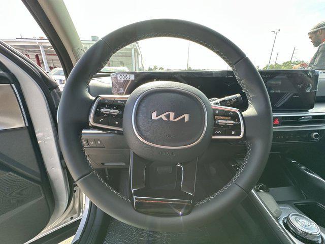new 2025 Kia Sorento Hybrid car, priced at $38,018