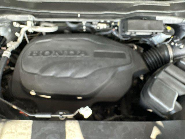 used 2022 Honda Pilot car, priced at $32,622