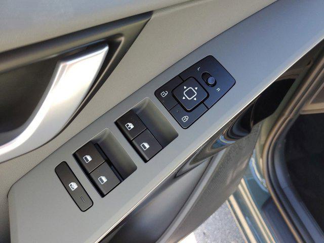 new 2025 Kia Niro car, priced at $27,580