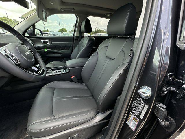 new 2025 Kia Sorento car, priced at $45,322