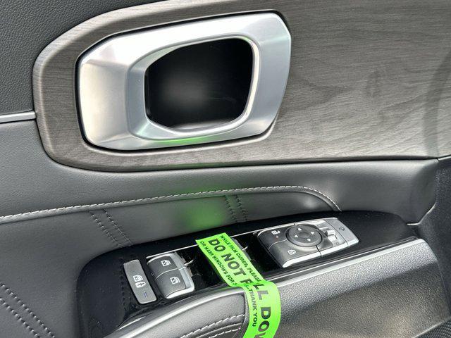 new 2025 Kia Sorento car, priced at $45,322