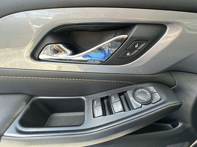 used 2021 Chevrolet Traverse car, priced at $16,622