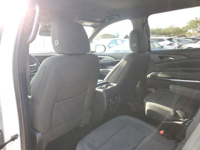 used 2024 Chevrolet Traverse car, priced at $34,843