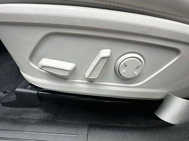 used 2023 Kia Sorento car, priced at $29,332