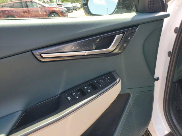 new 2025 Kia EV6 car, priced at $44,547