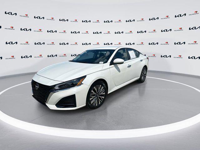 used 2023 Nissan Altima car, priced at $17,616