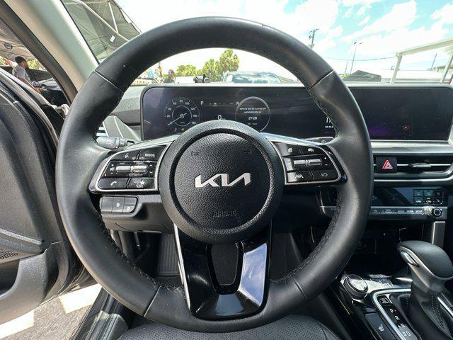 used 2025 Kia Seltos car, priced at $23,969