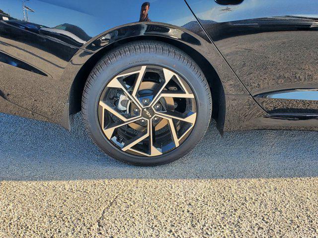 new 2025 Kia K5 car, priced at $31,528