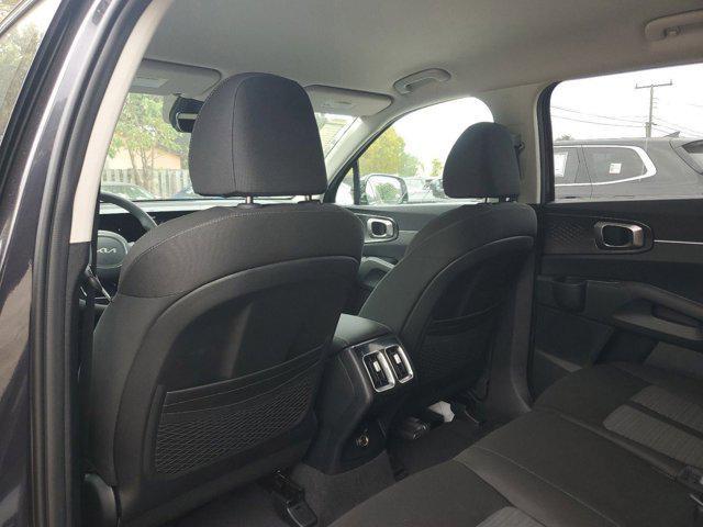 new 2025 Kia Sorento car, priced at $29,190