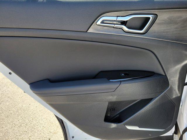 new 2025 Kia Sportage car, priced at $31,010