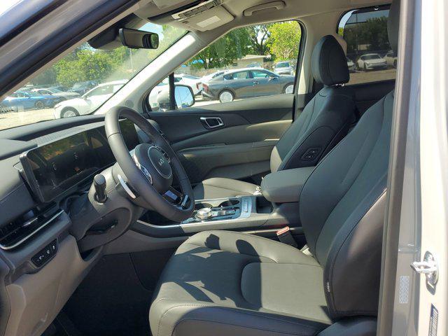 new 2025 Kia Carnival Hybrid car, priced at $40,175