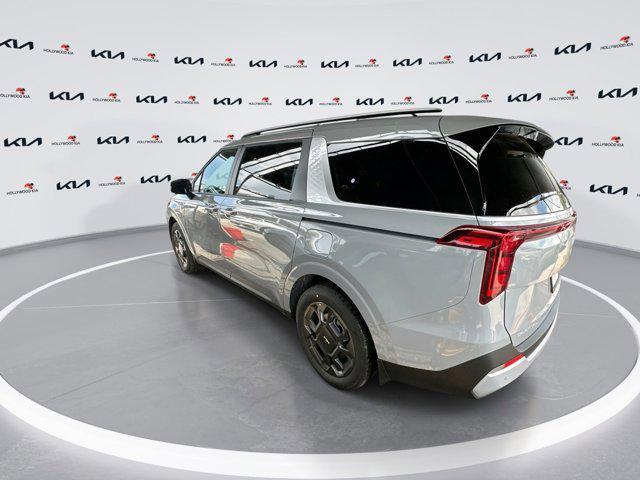 new 2025 Kia Carnival Hybrid car, priced at $45,365