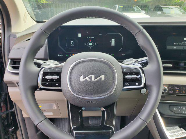new 2025 Kia Carnival Hybrid car, priced at $44,252