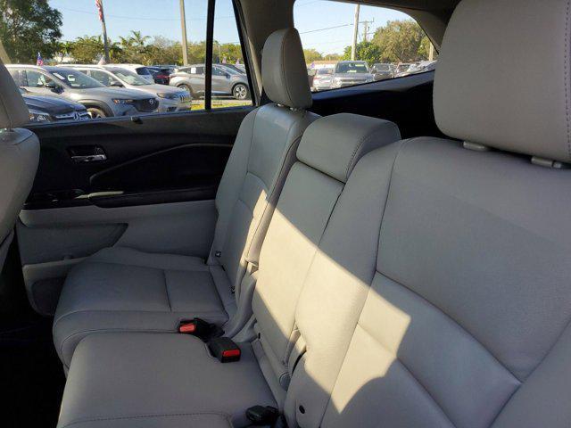 used 2022 Honda Pilot car, priced at $27,480