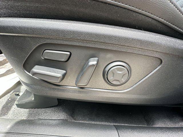 new 2025 Kia Sorento car, priced at $50,258