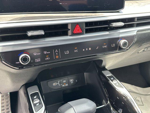 new 2025 Kia Sorento car, priced at $50,258