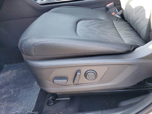 new 2025 Kia Sportage car, priced at $33,376