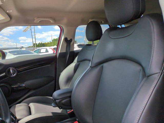 used 2022 MINI Hardtop car, priced at $22,295