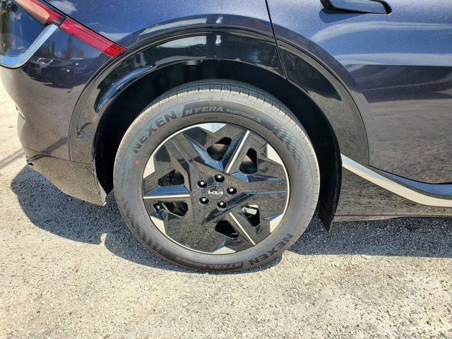 new 2025 Kia EV6 car, priced at $41,980