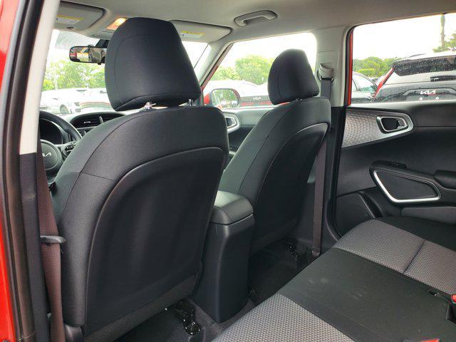 new 2025 Kia Soul car, priced at $20,004