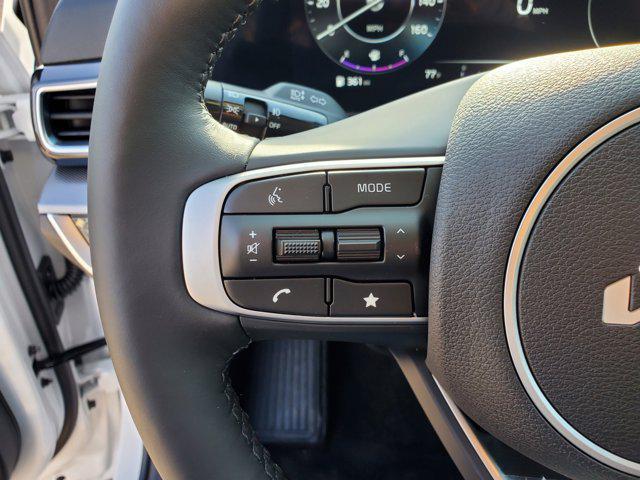 new 2025 Kia Sportage car, priced at $31,942
