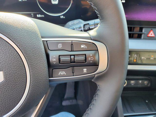 new 2025 Kia Sportage car, priced at $31,942