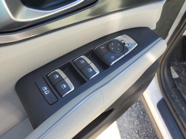 new 2025 Kia Sorento car, priced at $37,348