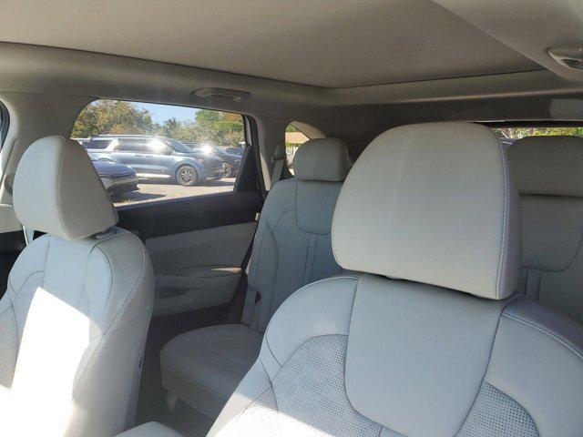 new 2025 Kia Sorento car, priced at $37,348
