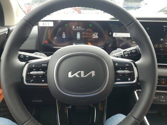 new 2025 Kia Carnival car, priced at $38,380