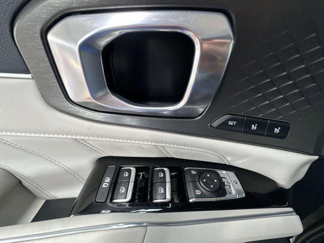 used 2023 Kia Sorento Plug-In Hybrid car, priced at $34,558