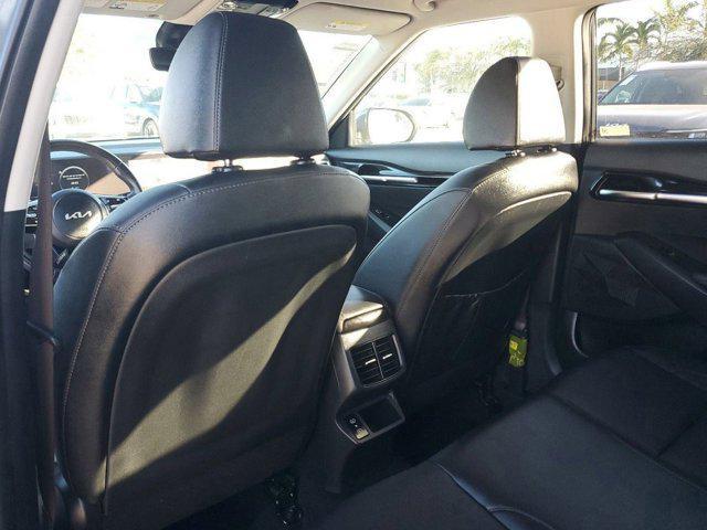 new 2025 Kia Seltos car, priced at $23,748