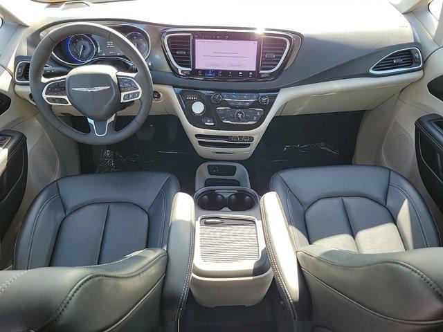 used 2024 Chrysler Pacifica car, priced at $28,900