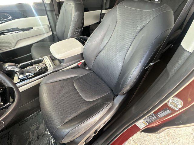 used 2024 Kia Carnival car, priced at $38,009