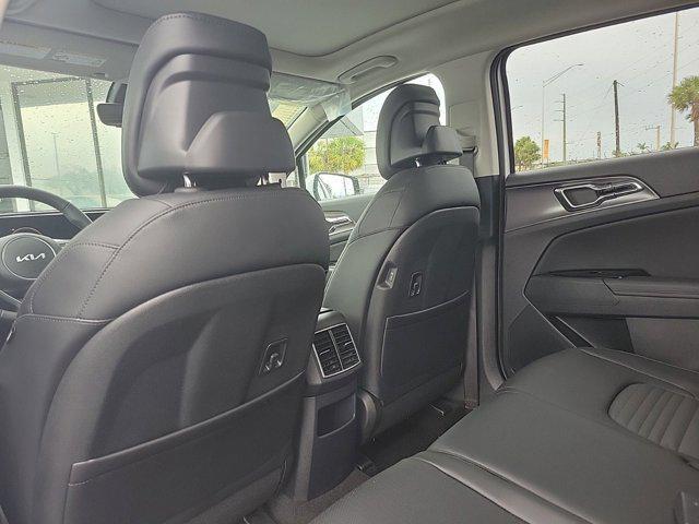 new 2025 Kia Sportage car, priced at $33,451