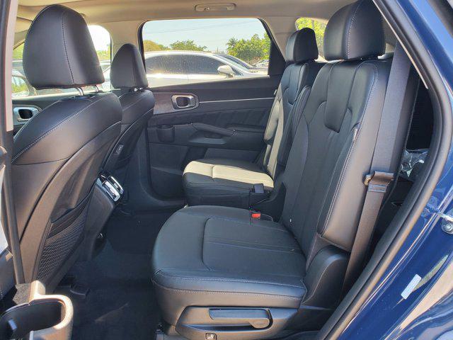 new 2025 Kia Sorento car, priced at $40,003