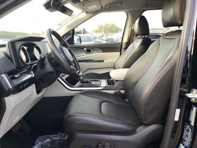 used 2024 Kia Carnival car, priced at $30,595