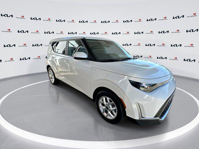 used 2024 Kia Soul car, priced at $17,499